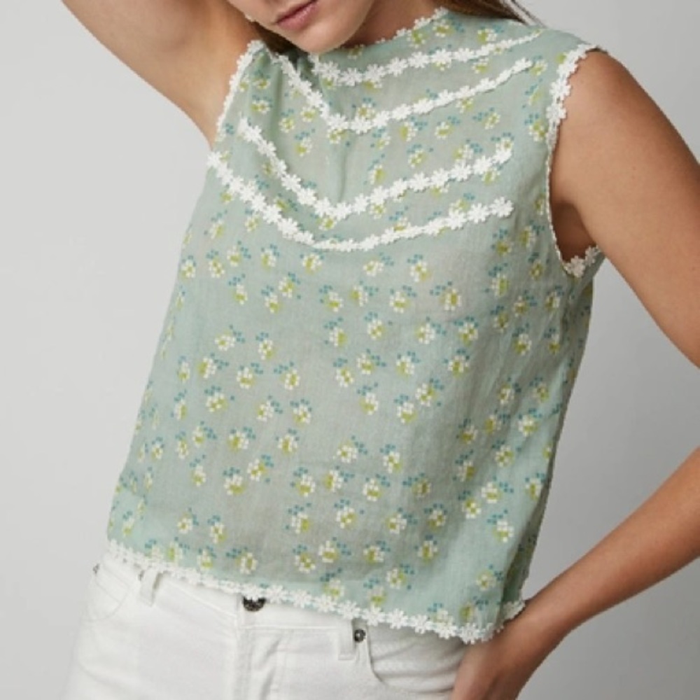 Innika Choo Noe Fopar Crocheted Lace-trimmed Printed Ramie Top